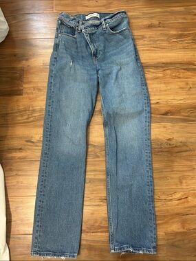 Abercrombie & Fitch Men's Straight-Leg Medium Blue Jeans